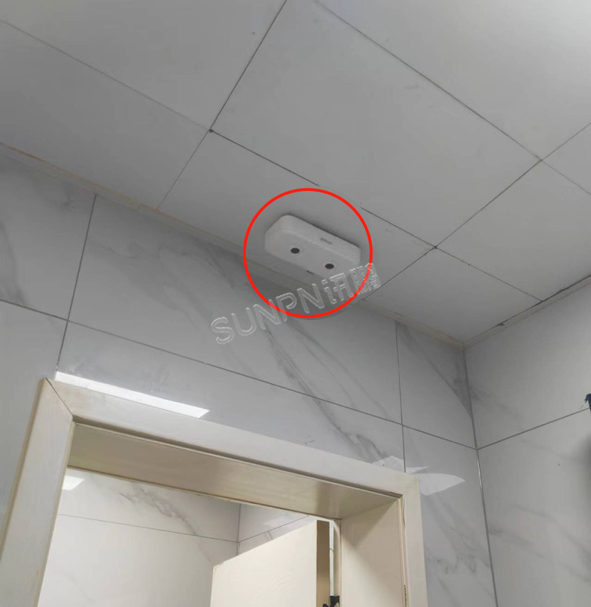 智慧公厕系统硬件-客流摄像机安装展示