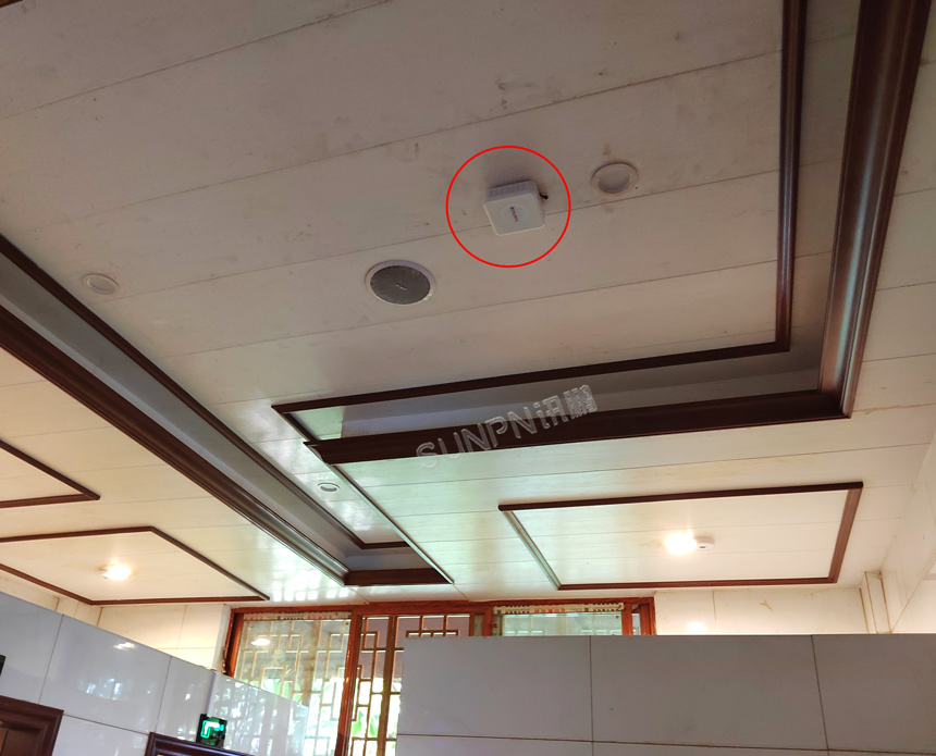 深圳讯鹏智慧公厕-环境感应器安装