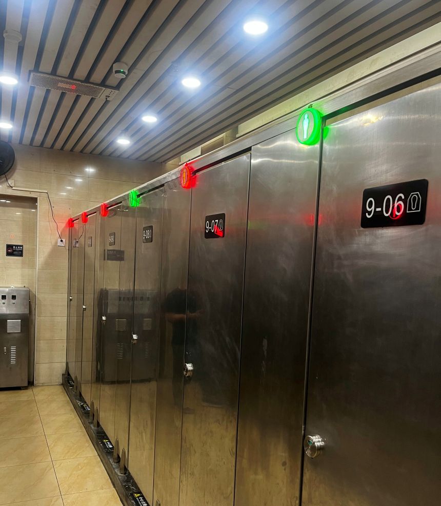 厕位有人无人显示屏